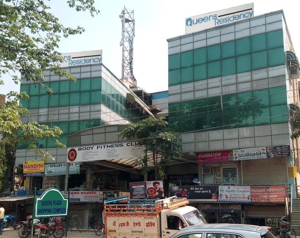 Hotel Queens Residency Gurgaon Bagian luar foto