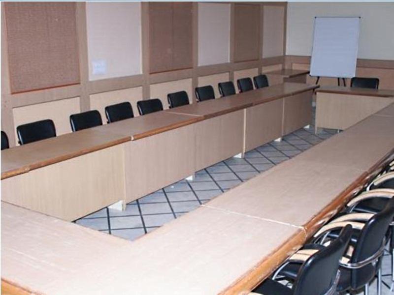 Hotel Queens Residency Gurgaon Bagian luar foto