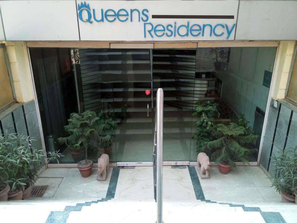 Hotel Queens Residency Gurgaon Bagian luar foto